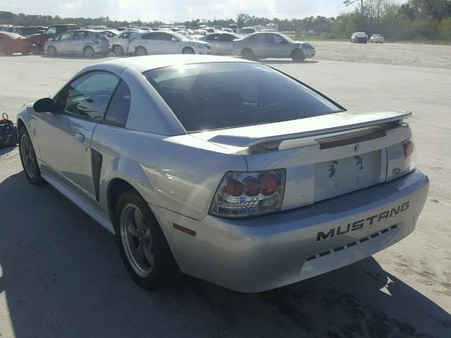 1FAFP40432F226569 - 2002 FORD MUSTANG SILVER photo 3