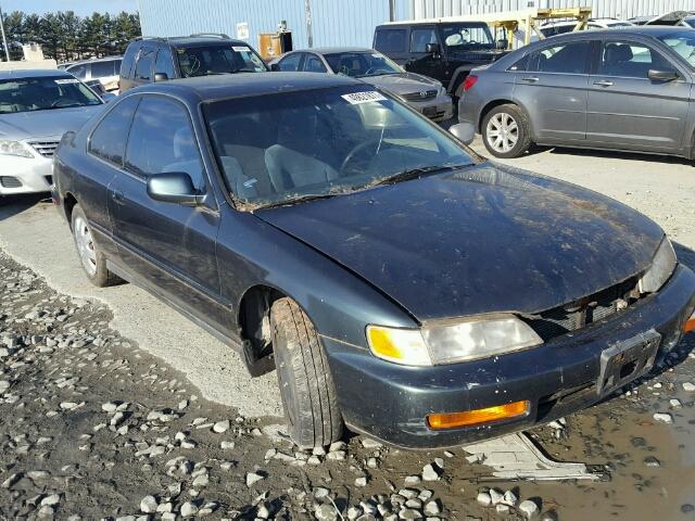 1HGCD7235VA004176 - 1997 HONDA ACCORD LX GREEN photo 1