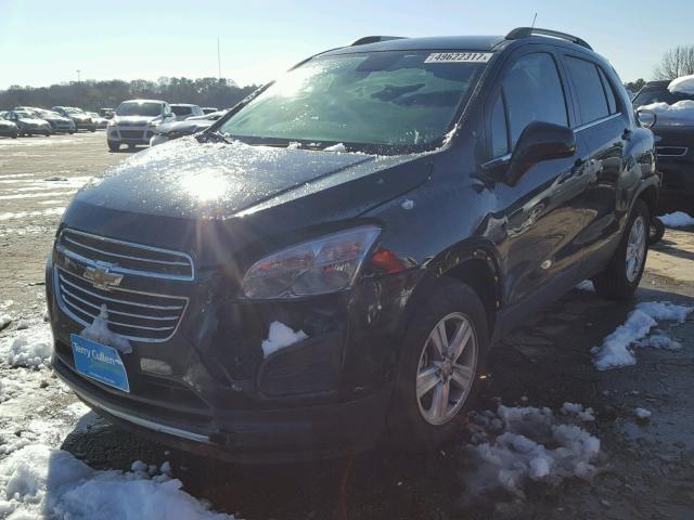 KL7CJLSB6GB747785 - 2016 CHEVROLET TRAX 1LT BLACK photo 2