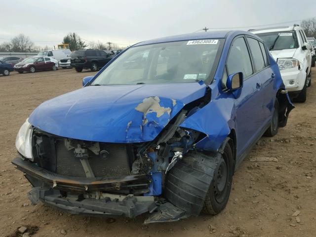 3N1BC13E49L455773 - 2009 NISSAN VERSA S BLUE photo 2