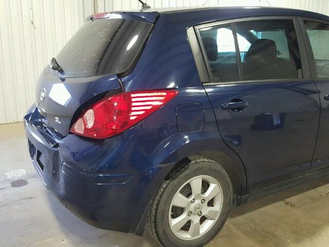 3N1BC13E28L362863 - 2008 NISSAN VERSA S BLUE photo 9