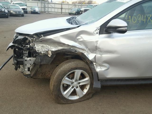 JTMRFREV8D5025395 - 2013 TOYOTA RAV4 XLE SILVER photo 9