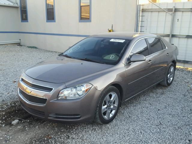 1G1ZC5EB5AF290006 - 2010 CHEVROLET MALIBU 1LT GRAY photo 2