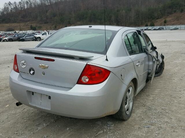 1G1AL58F187153256 - 2008 CHEVROLET COBALT LT SILVER photo 4