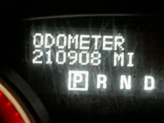 1GKER237X8J294520 - 2008 GMC ACADIA SLT 银色 照片 8