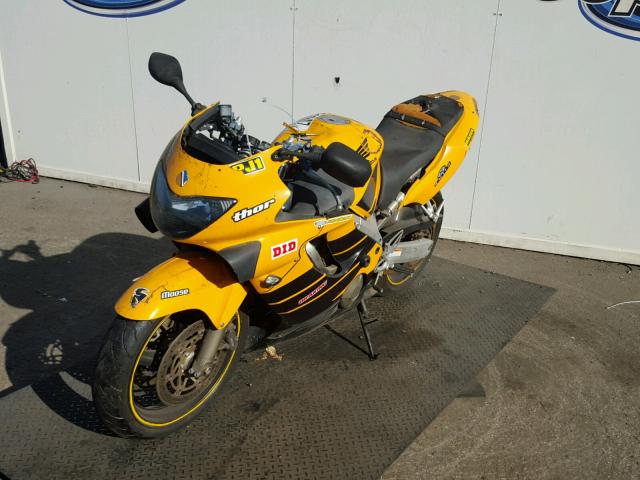 JH2PC351XYM100420 - 2000 HONDA CBR600 F4 YELLOW photo 2