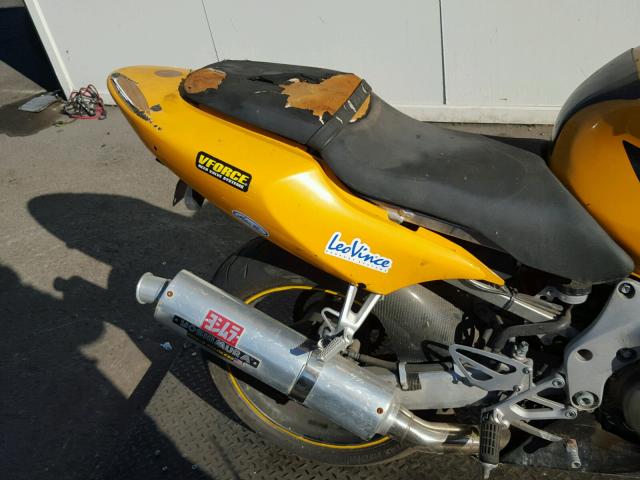 JH2PC351XYM100420 - 2000 HONDA CBR600 F4 YELLOW photo 6