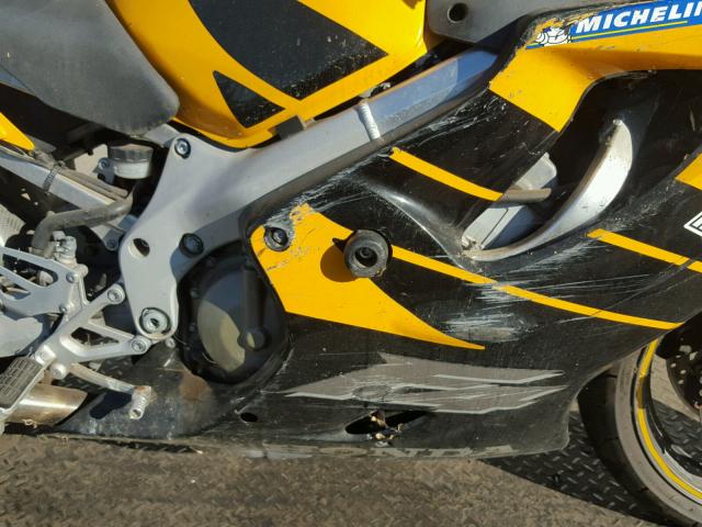 JH2PC351XYM100420 - 2000 HONDA CBR600 F4 YELLOW photo 7