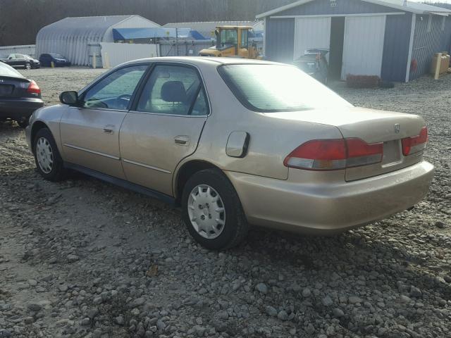 1HGCG66582A006349 - 2002 HONDA ACCORD LX BROWN photo 3