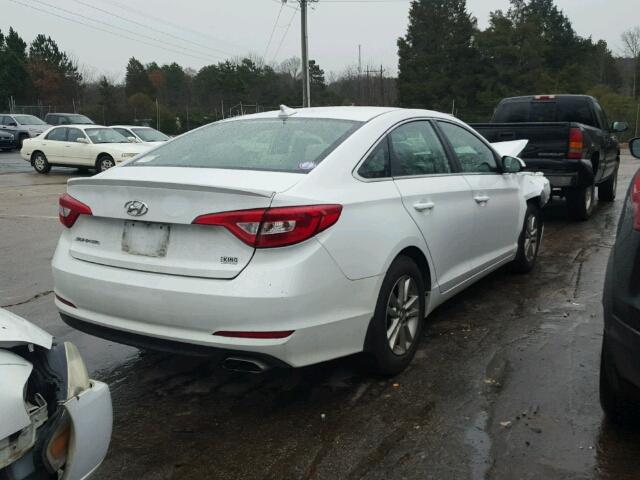 5NPE24AF4FH001352 - 2015 HYUNDAI SONATA SE WHITE photo 4