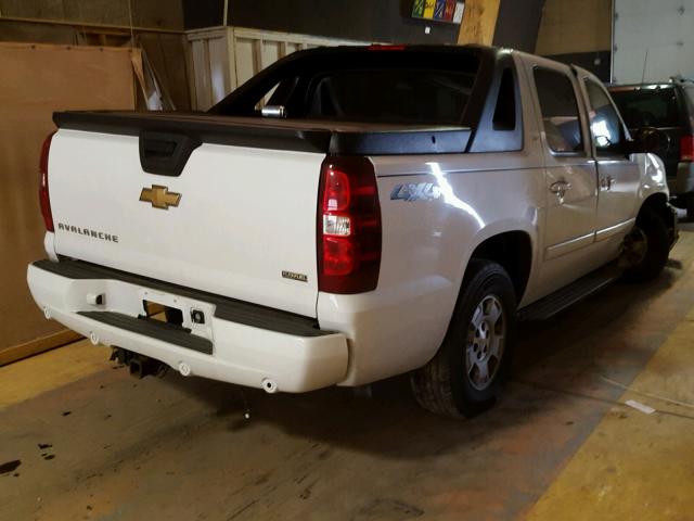 3GNFK12397G186457 - 2007 CHEVROLET AVALANCHE WHITE photo 4