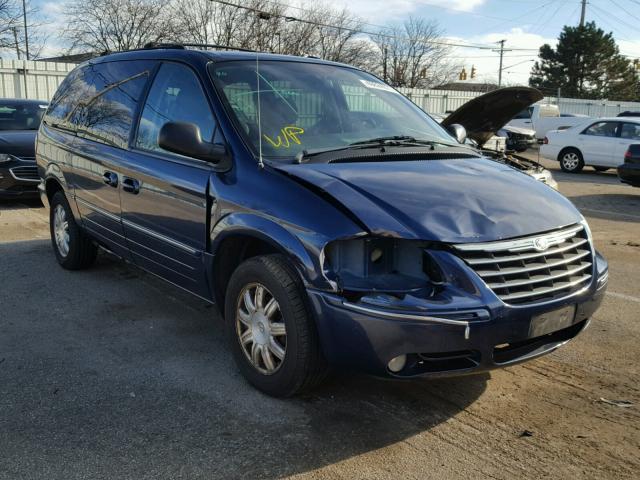 2C4GP54L05R469601 - 2005 CHRYSLER TOWN & COU BLUE photo 1