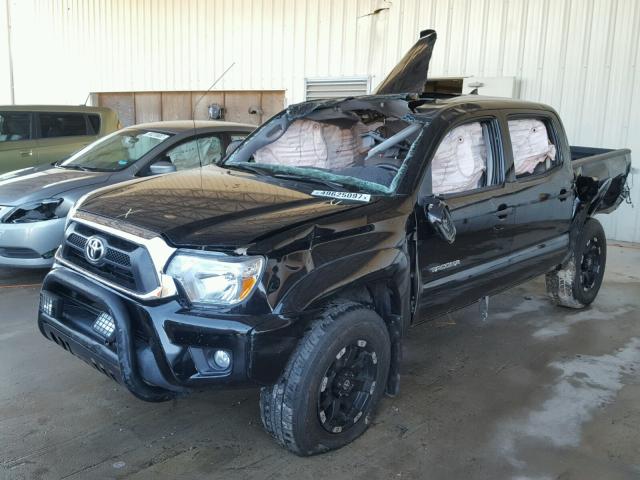 3TMLU4EN5CM100383 - 2012 TOYOTA TACOMA DOU BLACK photo 2