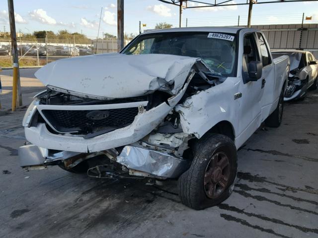 1FTPX12555FB44236 - 2005 FORD F150 WHITE photo 2