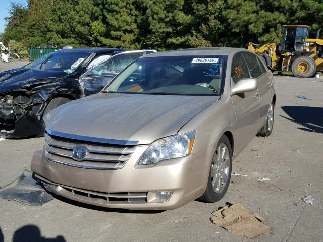 4T1BK36B95U003729 - 2005 TOYOTA AVALON XL GOLD photo 2