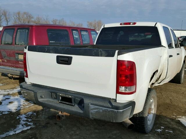 1GTHK23K68F167901 - 2008 GMC SIERRA K25 WHITE photo 4