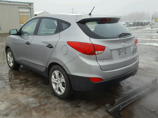 KM8JTCACXCU543791 - 2012 HYUNDAI TUCSON GL SILVER photo 3