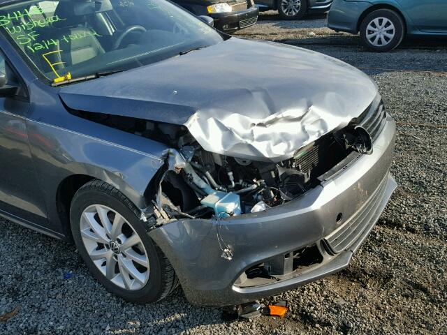 3VWDZ7AJ6BM025649 - 2011 VOLKSWAGEN JETTA SE 灰色 照片 9