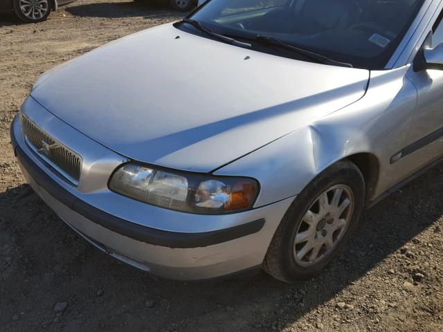 YV1SW61TX32289023 - 2003 VOLVO V70 SILVER photo 9