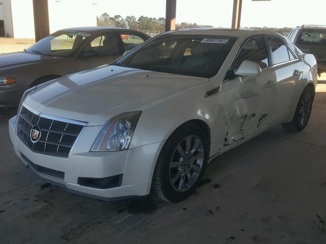 1G6DP57V680116975 - 2008 CADILLAC CTS HI FEA WHITE photo 2