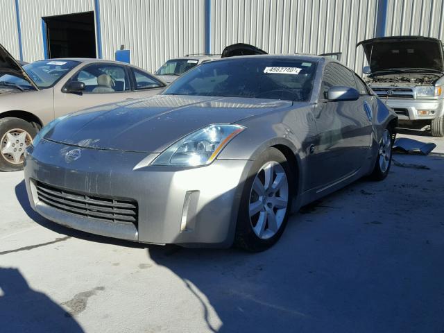 JN1AZ34D64T160576 - 2004 NISSAN 350Z COUPE SILVER photo 2