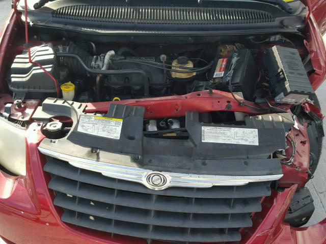 2A4GP54L46R796322 - 2006 CHRYSLER TOWN & COU RED photo 7