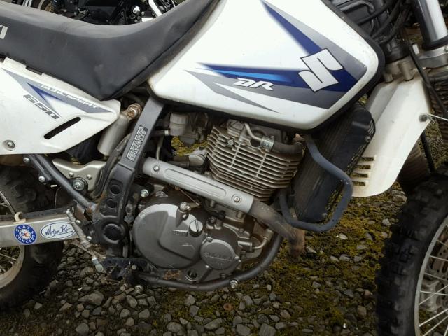 JS1SP46A3B2100980 - 2011 SUZUKI DR650 SE WHITE photo 7