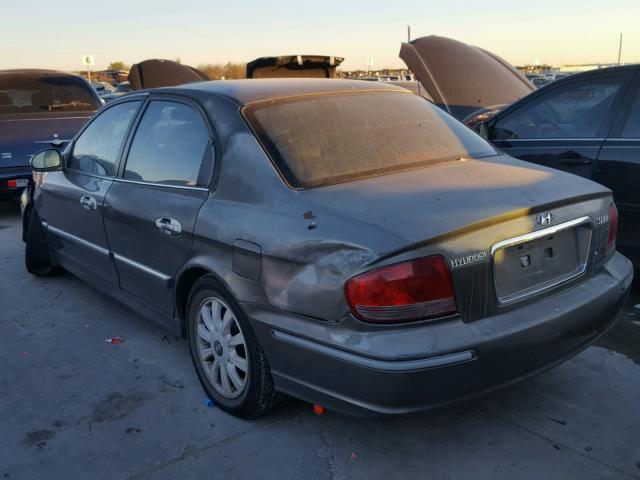 KMHWF35H93A822752 - 2003 HYUNDAI SONATA GLS GRAY photo 3