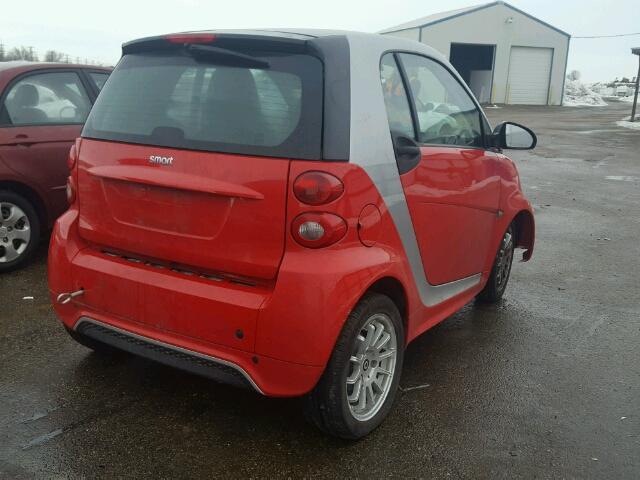 WMEEJ3BA8DK653083 - 2013 SMART FORTWO PUR RED photo 4