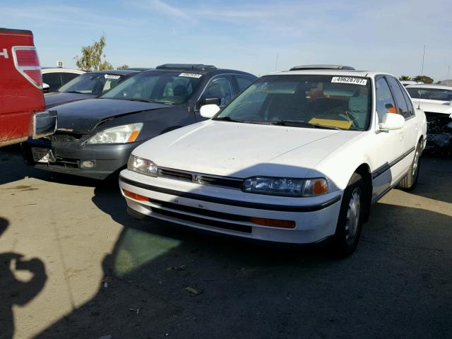 1HGCB7579NA126480 - 1992 HONDA ACCORD EX WHITE photo 2