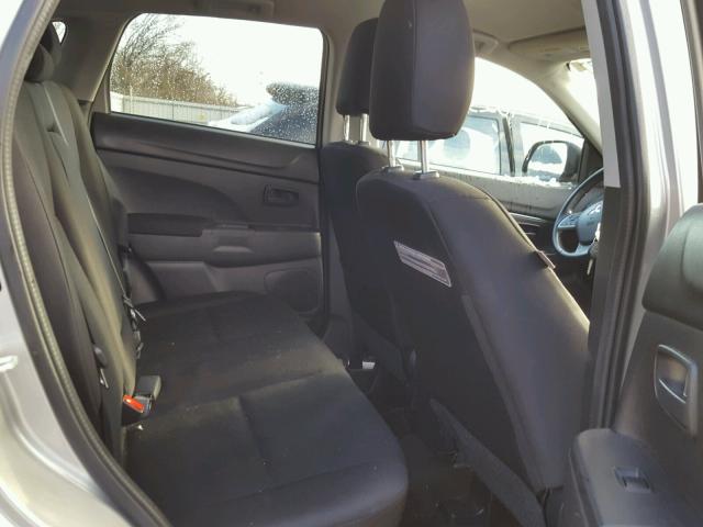 4A4AR3AW3FE060485 - 2015 MITSUBISHI OUTLANDER SILVER photo 6