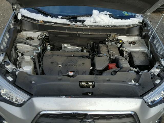 4A4AR3AW3FE060485 - 2015 MITSUBISHI OUTLANDER SILVER photo 7