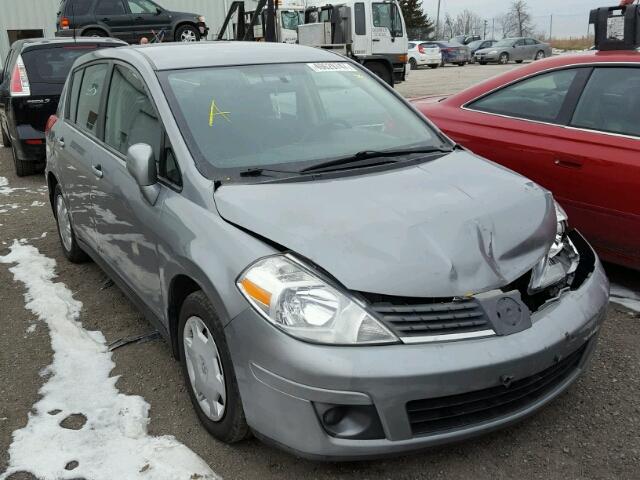 3N1BC13E88L359790 - 2008 NISSAN VERSA S GRAY photo 1