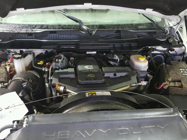 3C6UR5DLXFG712472 - 2015 RAM 2500 SLT 白色 照片 7