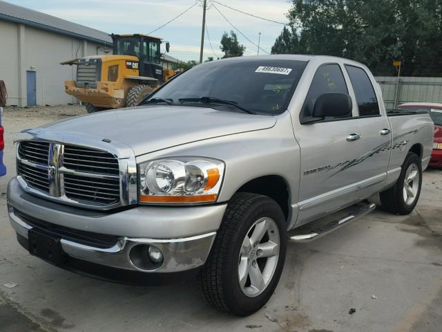 1D7HA18N06S613647 - 2006 DODGE RAM 1500 S SILVER photo 2