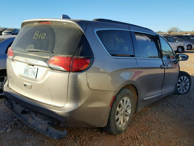 2C4RC1BG4HR535297 - 2017 CHRYSLER PACIFICA T SILVER photo 4