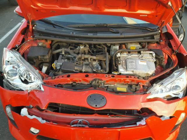 JTDKDTB37D1039089 - 2013 TOYOTA PRIUS C RED photo 7