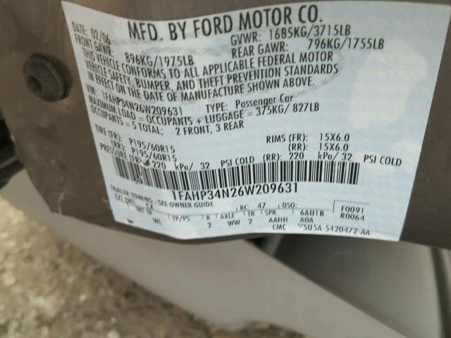 1FAHP34N26W209631 - 2006 FORD FOCUS ZX4 GRAY photo 10