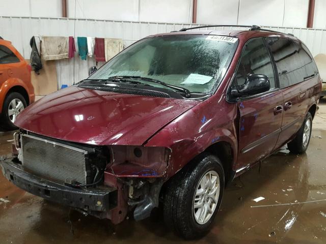 1D4GP44R13B212010 - 2003 DODGE GRAND CARA MAROON photo 2