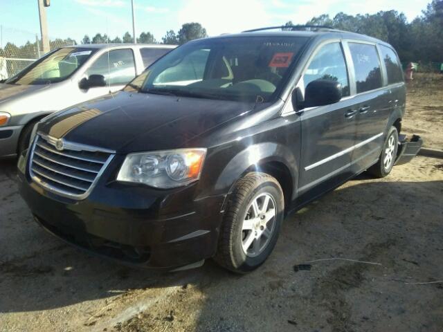 2A4RR5D19AR463527 - 2010 CHRYSLER TOWN & COU CHARCOAL photo 2