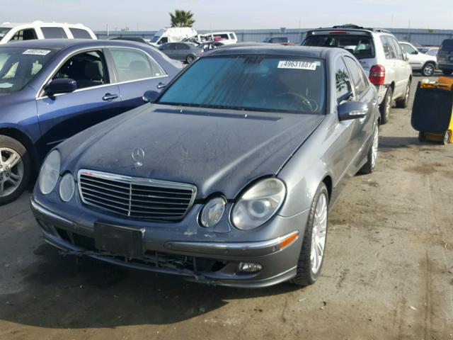 WDBUF56J26A927659 - 2006 MERCEDES-BENZ E 350 GRAY photo 2