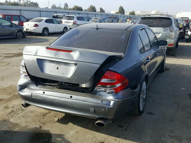 WDBUF56J26A927659 - 2006 MERCEDES-BENZ E 350 GRAY photo 4