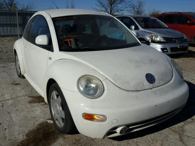 3VWCA21C0XM423857 - 1999 VOLKSWAGEN NEW BEETLE WHITE photo 1