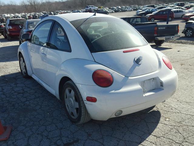 3VWCA21C0XM423857 - 1999 VOLKSWAGEN NEW BEETLE 白色 照片 3