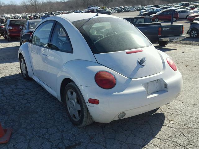 3VWCA21C0XM423857 - 1999 VOLKSWAGEN NEW BEETLE WHITE photo 3