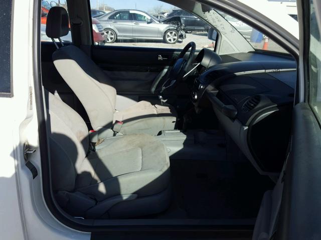 3VWCA21C0XM423857 - 1999 VOLKSWAGEN NEW BEETLE 白色 照片 5