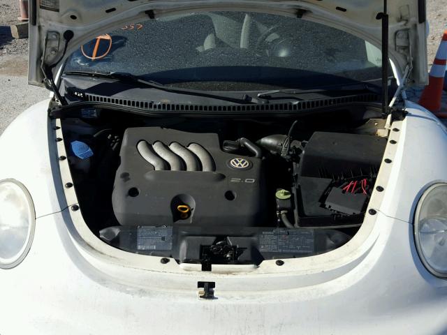 3VWCA21C0XM423857 - 1999 VOLKSWAGEN NEW BEETLE 白色 照片 7