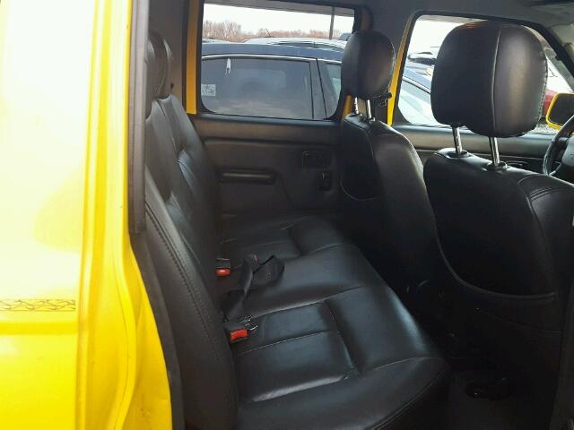 1N6MD29Y02C320413 - 2002 NISSAN FRONTIER C YELLOW photo 6