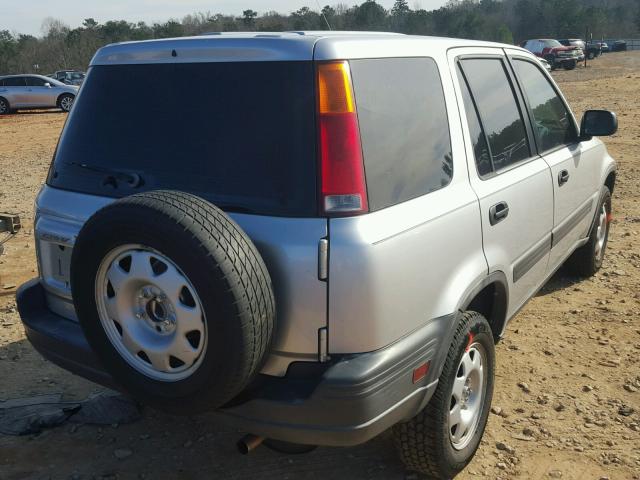 JHLRD2849WC018456 - 1998 HONDA CR-V LX SILVER photo 4