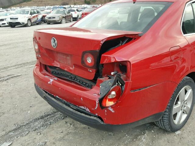 3VWRZ71K89M132212 - 2009 VOLKSWAGEN JETTA SE RED photo 9